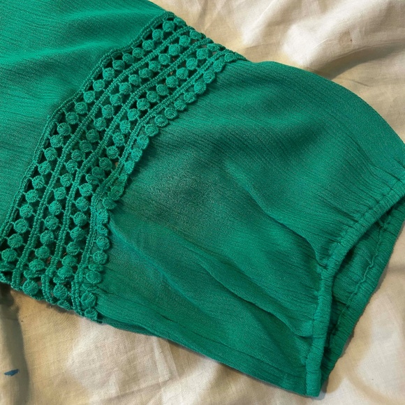 NEW PHOTOS! CROCHET DETAIL TOP, TASSLES, ¾ SLEEVES, KELLY GREEN, SIZE 24, RAYON/ - Picture 5 of 10